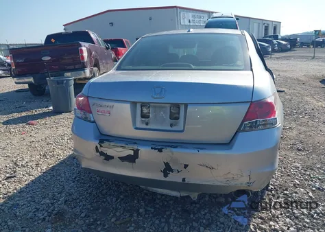 2010 Honda Accord 2.4 Ex-L z USA, uszkodzony, nr VIN 1HGCP2F81AA091858